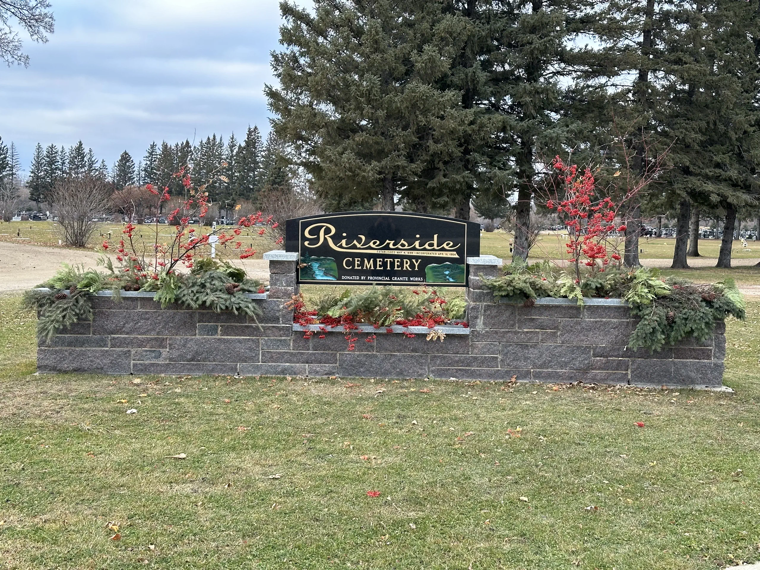 riverside-cemetery-sign-2